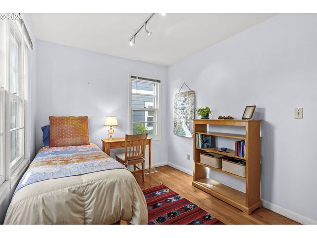 305 Se 75TH Ave, Portland, OR 97215