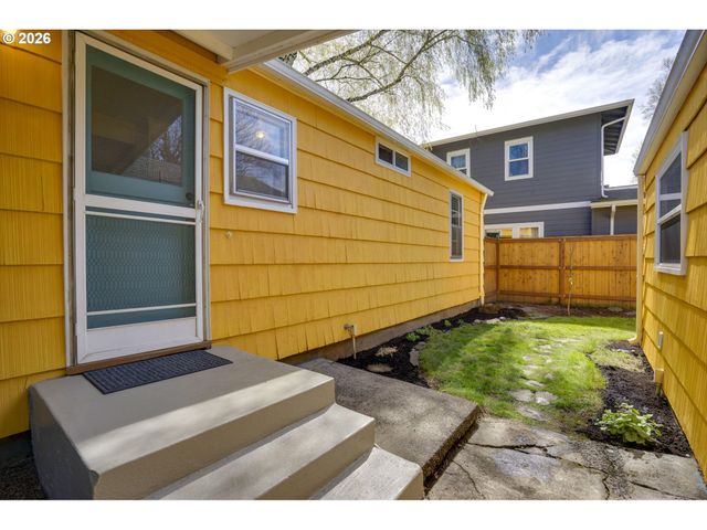 305 Se 75TH Ave, Portland, OR 97215