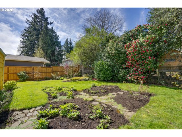 305 Se 75TH Ave, Portland, OR 97215