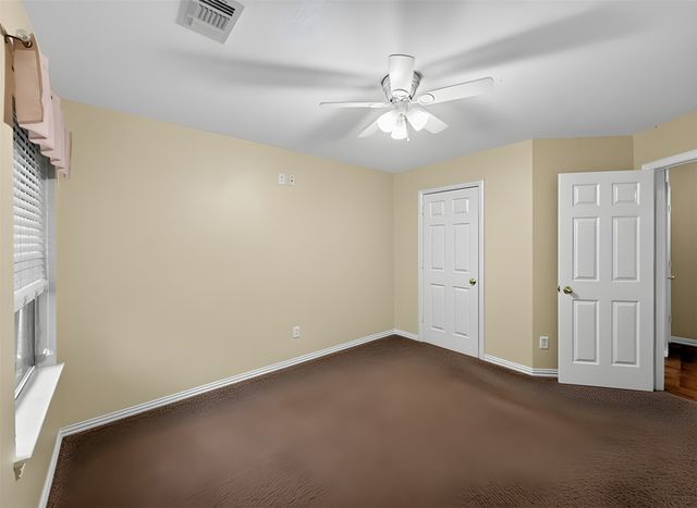 2025 Fair Oaks Circle, Corinth, TX 76210