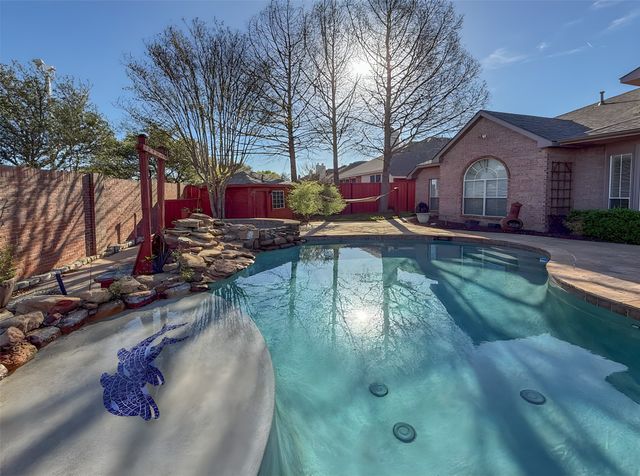 2025 Fair Oaks Circle, Corinth, TX 76210