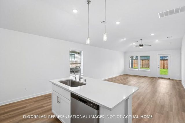 543 Flower Reed Court, Magnolia, TX 77354