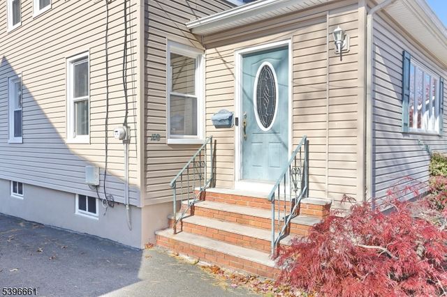 128 9Th Ave, Hawthorne Boro, NJ 07506