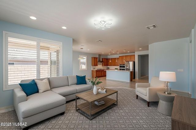 8338 W Spaulding Street, Tucson, AZ 85743