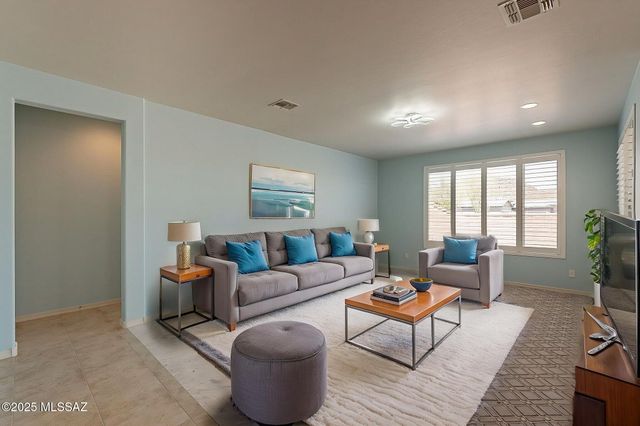 8338 W Spaulding Street, Tucson, AZ 85743