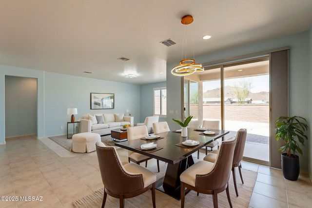 8338 W Spaulding Street, Tucson, AZ 85743