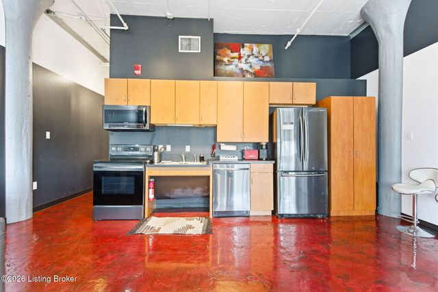 815 W Market St 708, Louisville, KY 40202