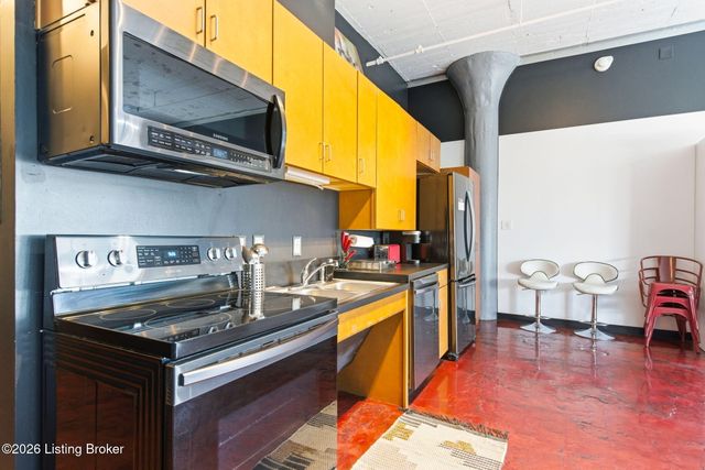 815 W Market St 708, Louisville, KY 40202