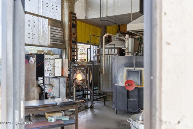 815 W Market St 708, Louisville, KY 40202