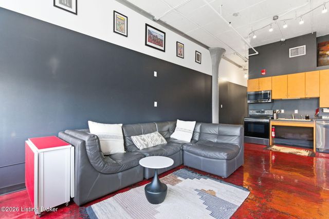 815 W Market St 708, Louisville, KY 40202