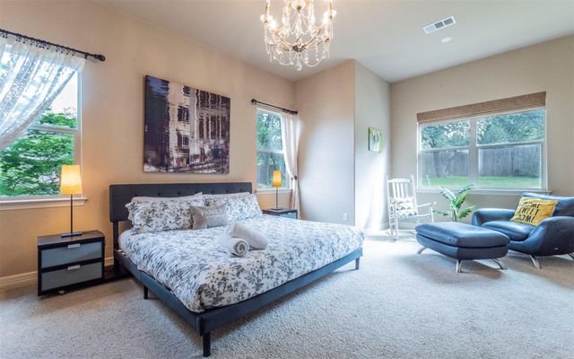 10033 Longhorn SKWY, Dripping Springs, TX 78620