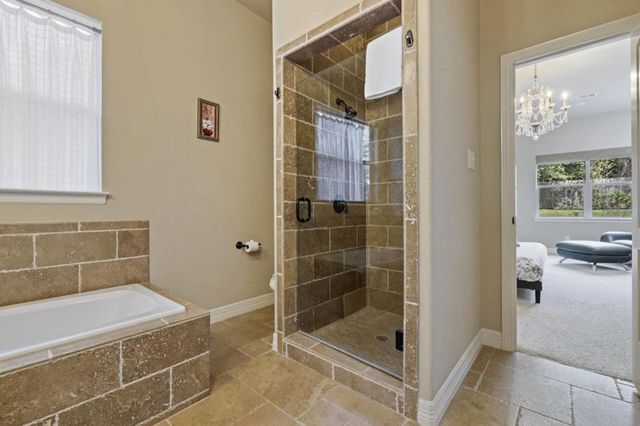 10033 Longhorn SKWY, Dripping Springs, TX 78620