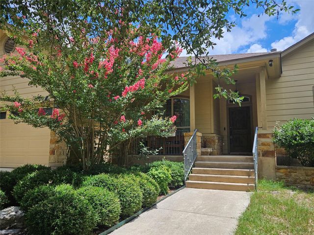 10033 Longhorn SKWY, Dripping Springs, TX 78620