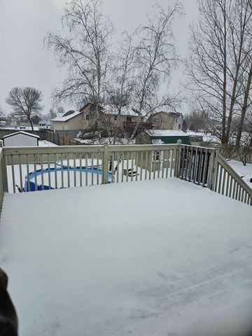 1833 Joes Lake Road SE, Cambridge, MN 55008