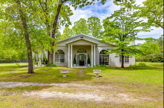 78 Foxwood Lane, Camden, SC 29020