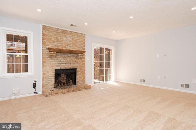2011 PIERIS CT, Vienna, VA 22182