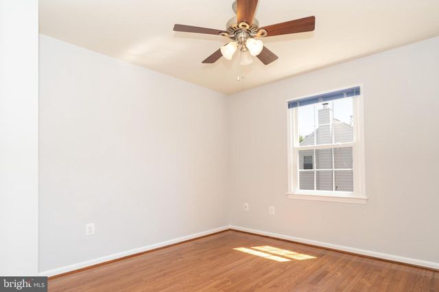 2011 PIERIS CT, Vienna, VA 22182