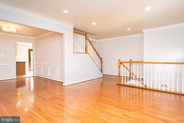 2011 PIERIS CT, Vienna, VA 22182