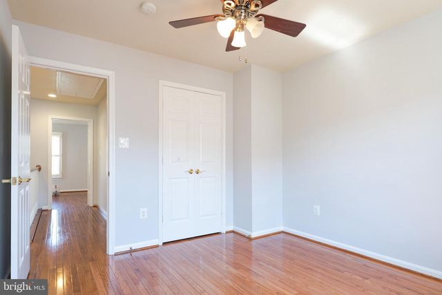 2011 PIERIS CT, Vienna, VA 22182