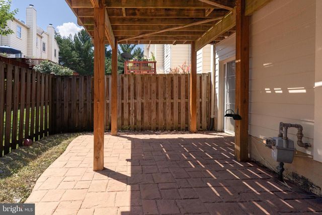 2011 PIERIS CT, Vienna, VA 22182