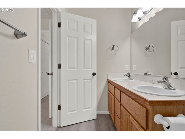 1740 CALISTOGA Ct, Eugene, OR 97402