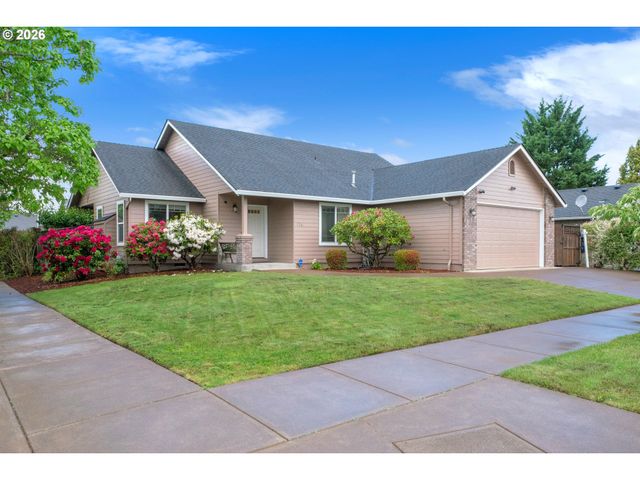 1740 CALISTOGA Ct, Eugene, OR 97402
