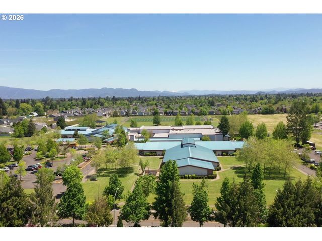 1740 CALISTOGA Ct, Eugene, OR 97402