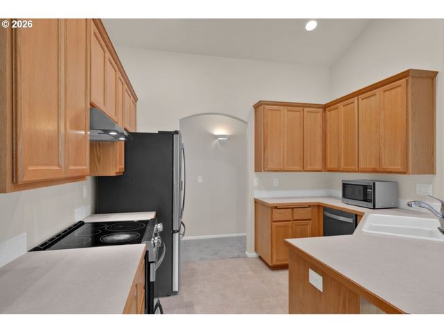 1740 CALISTOGA Ct, Eugene, OR 97402