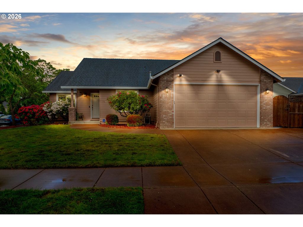 1740 CALISTOGA Ct, Eugene, OR 97402