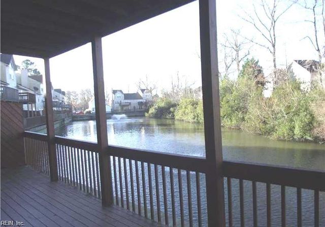 873 Gas Light LN, Virginia Beach, VA 23462