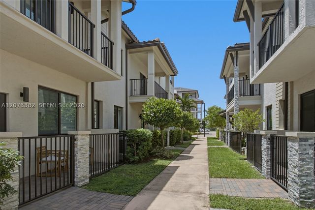 4532 NW 83 PSGE 0, Doral, FL 33166