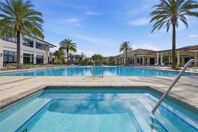 4532 NW 83 PSGE 0, Doral, FL 33166