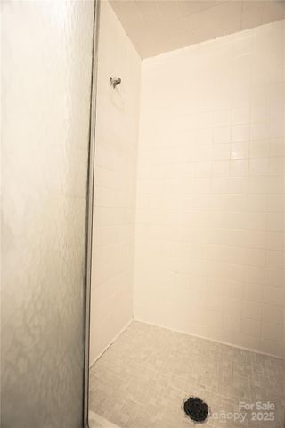 1521 19th Street SW, Hickory, NC 28602