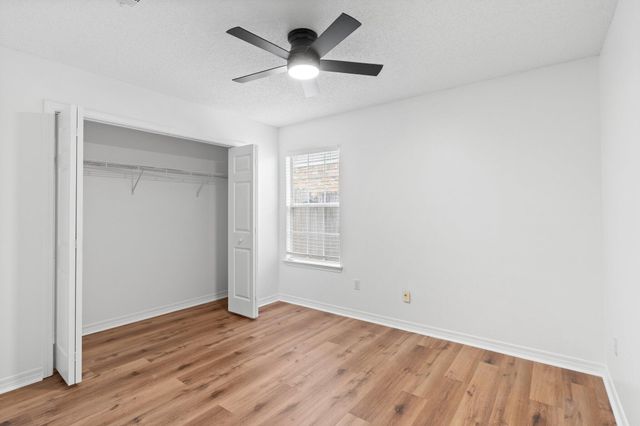 991 John Wayne Circle, Fort Walton Beach, FL 32547