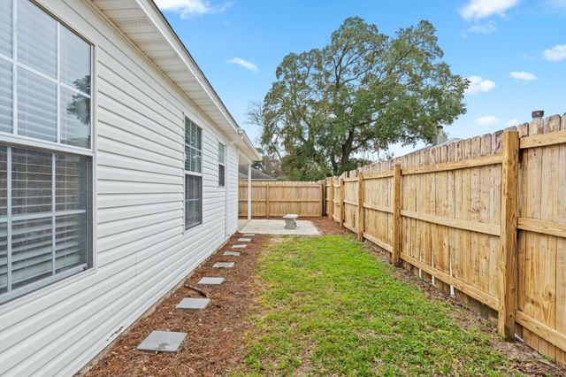 991 John Wayne Circle, Fort Walton Beach, FL 32547