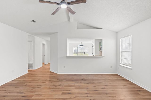 991 John Wayne Circle, Fort Walton Beach, FL 32547