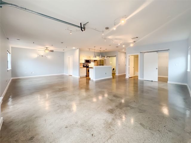 1111 S Akard Street 214, Dallas, TX 75215