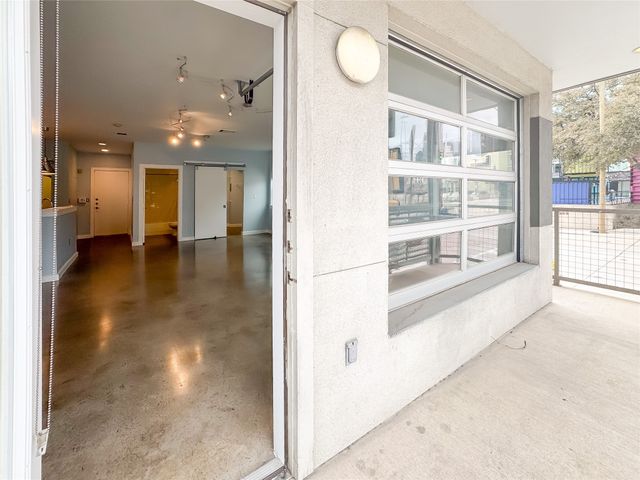 1111 S Akard Street 214, Dallas, TX 75215