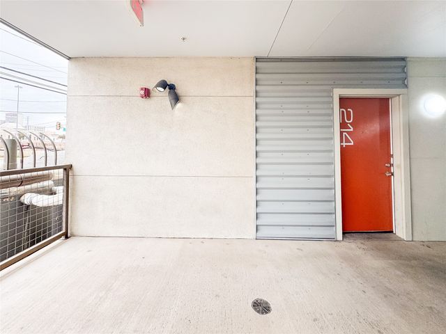 1111 S Akard Street 214, Dallas, TX 75215