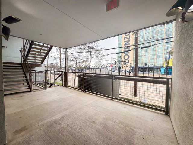 1111 S Akard Street 214, Dallas, TX 75215