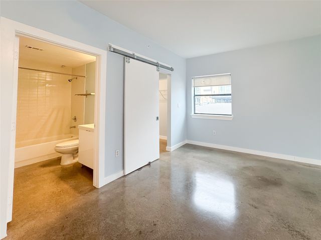 1111 S Akard Street 214, Dallas, TX 75215