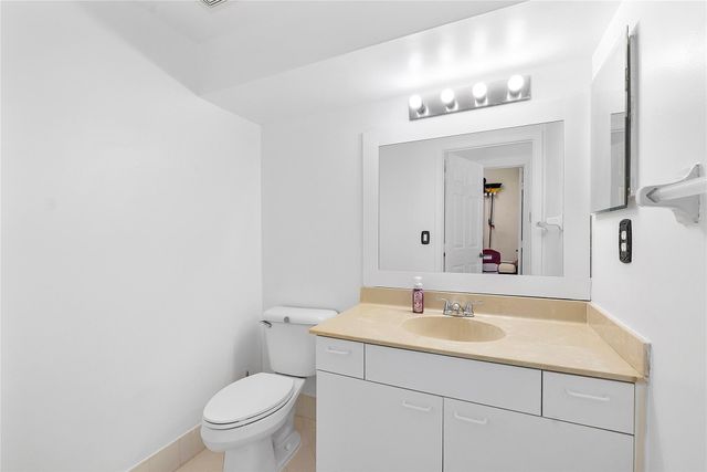 15883 NW 11th Street, Pembroke Pines, FL 33028