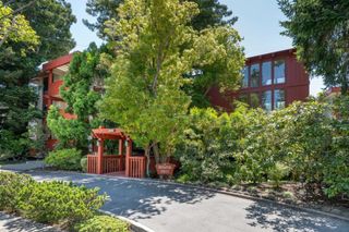 1435 Bellevue Avenue 305, Burlingame, CA 94010