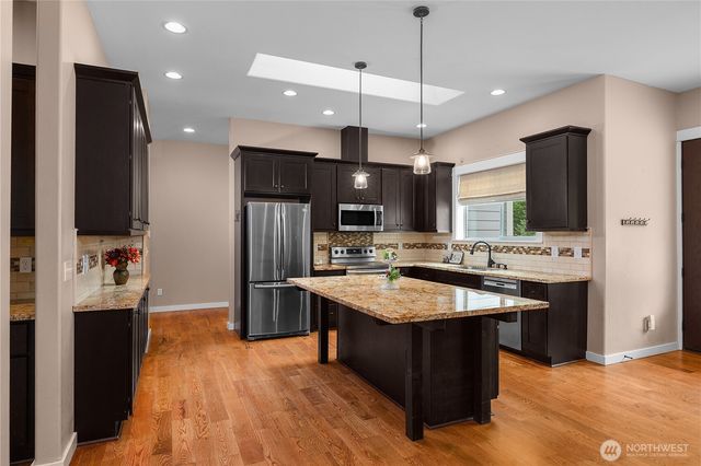 19724 144th Lane SE, Yelm, WA 98597