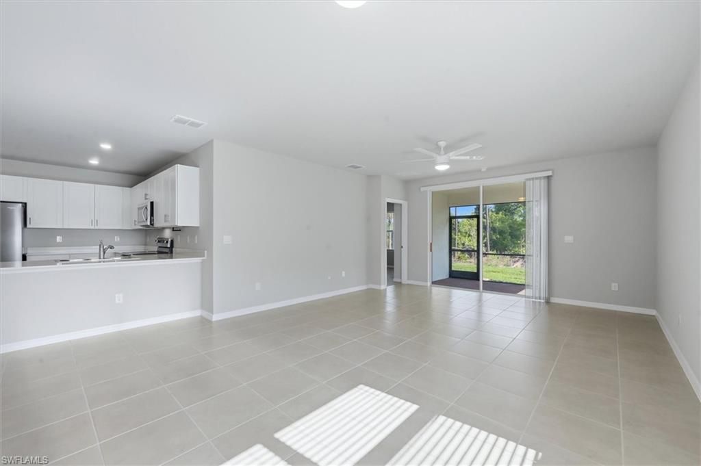 20579 Plumwood LOOP, NORTH FORT MYERS, FL 33917 — photo 5
