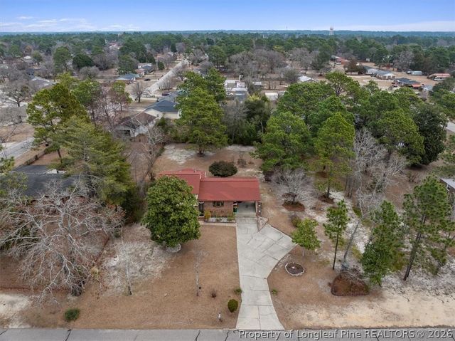 5828 Fairway Drive, Hope Mills, NC 28348