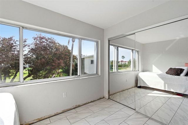 4595 CHANCELLOR STREET NE 227, St Petersburg, FL 33703