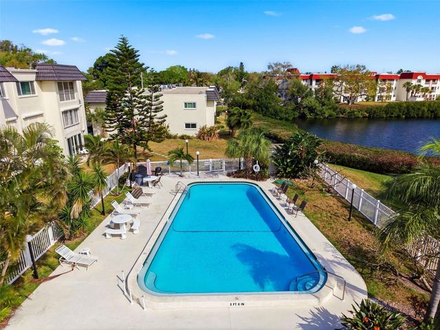 4595 CHANCELLOR STREET NE 227, St Petersburg, FL 33703