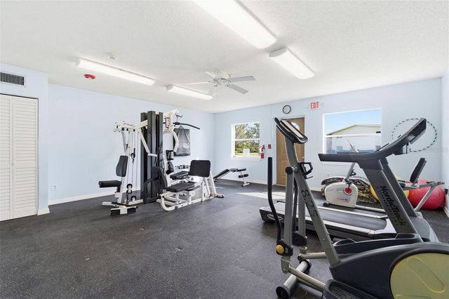 4595 CHANCELLOR STREET NE 227, St Petersburg, FL 33703