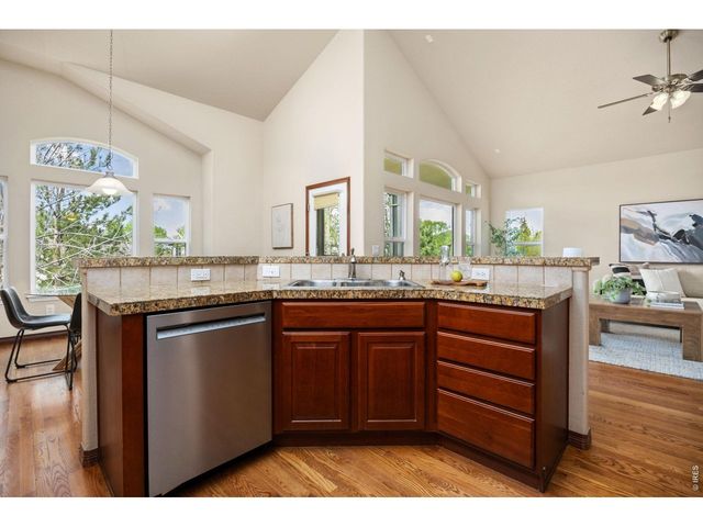 1513 Cannon Mountain Dr, Longmont, CO 80503